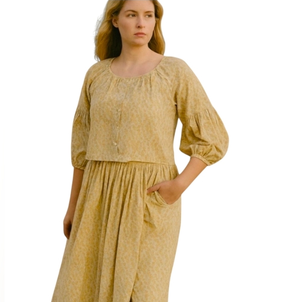 Area Stars Set Gold Leaf pattern peasant boho top & long skirt, size small NWT